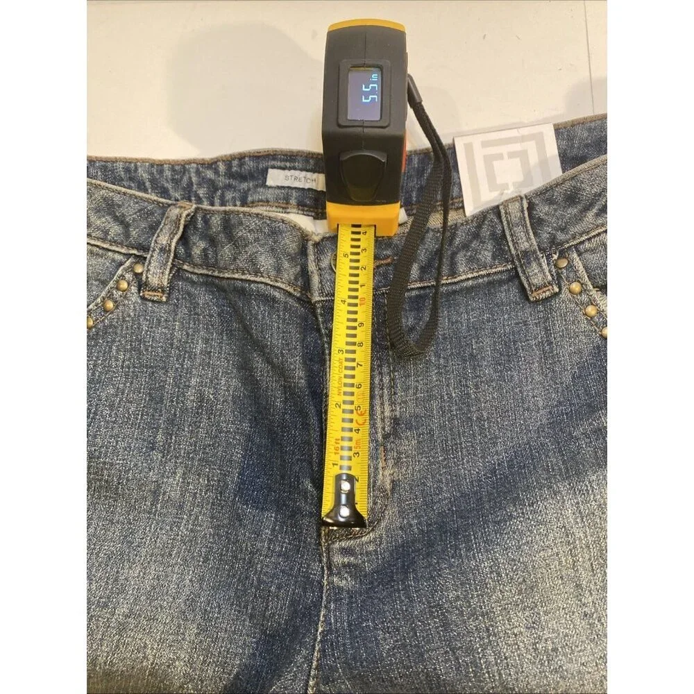 Liz Claiborne Size 12 Jeans Capri Dark‎ Vintage Wash Denim Short Stretch ~ New